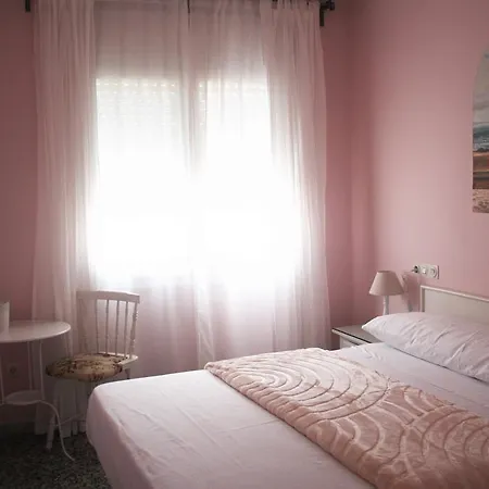 Hostal Isabel II Figueres  Room photo